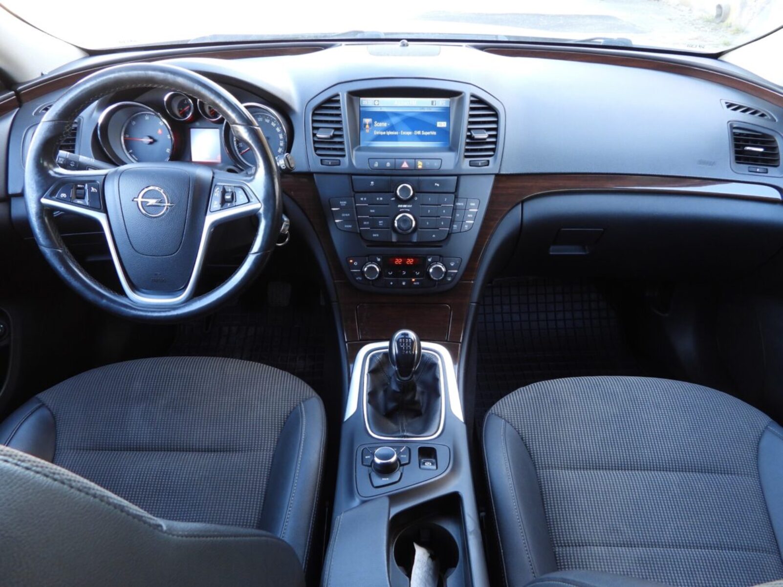 OPEL INSIGNIA