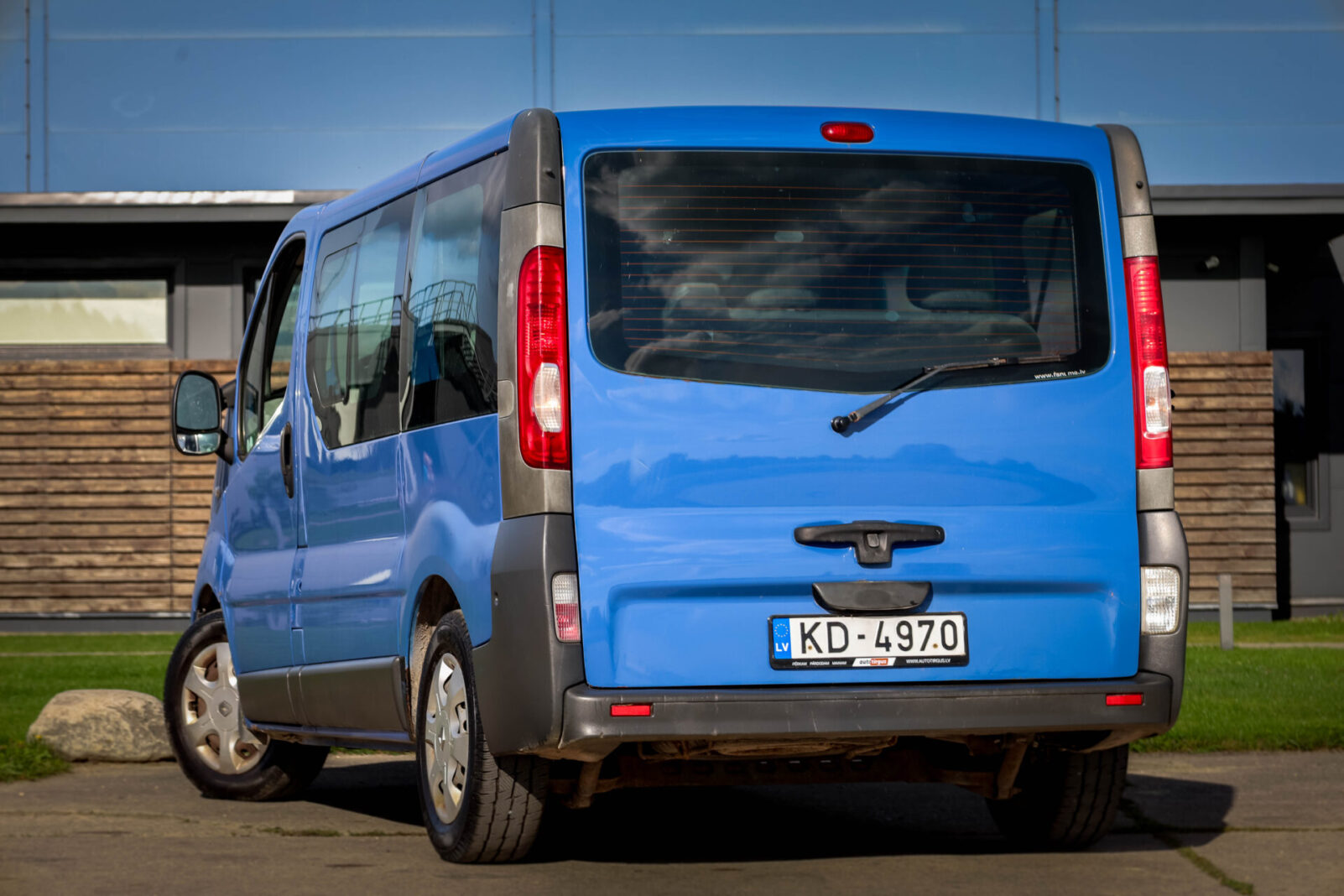 RENAULT TRAFIC