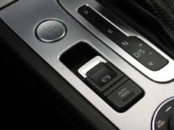 VW TOUAREG R-LINE