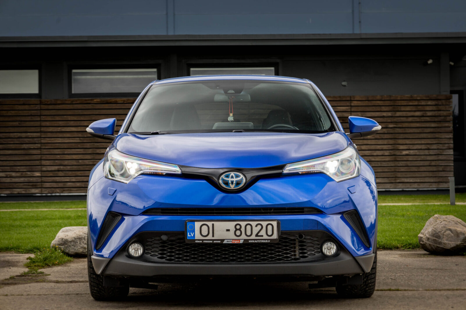 TOYOTA C-HR