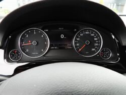 VW TOUAREG R-LINE