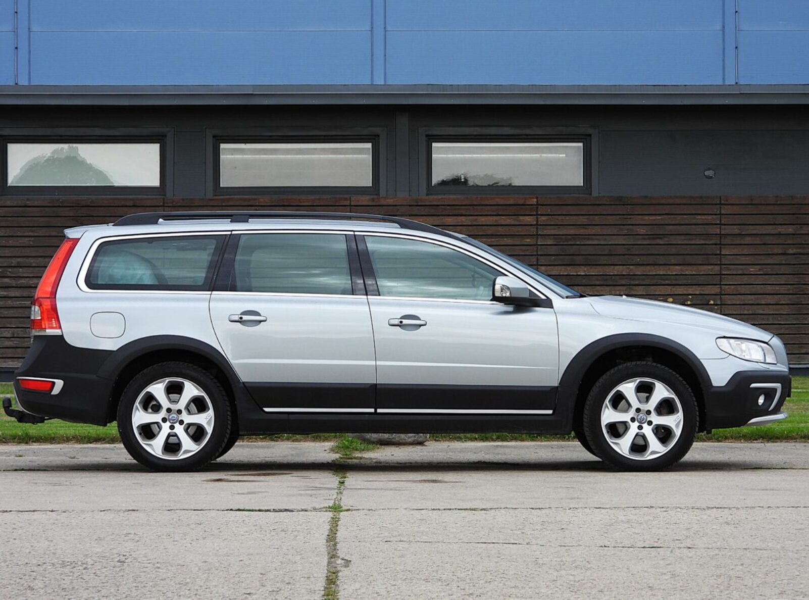 VOLVO XC70