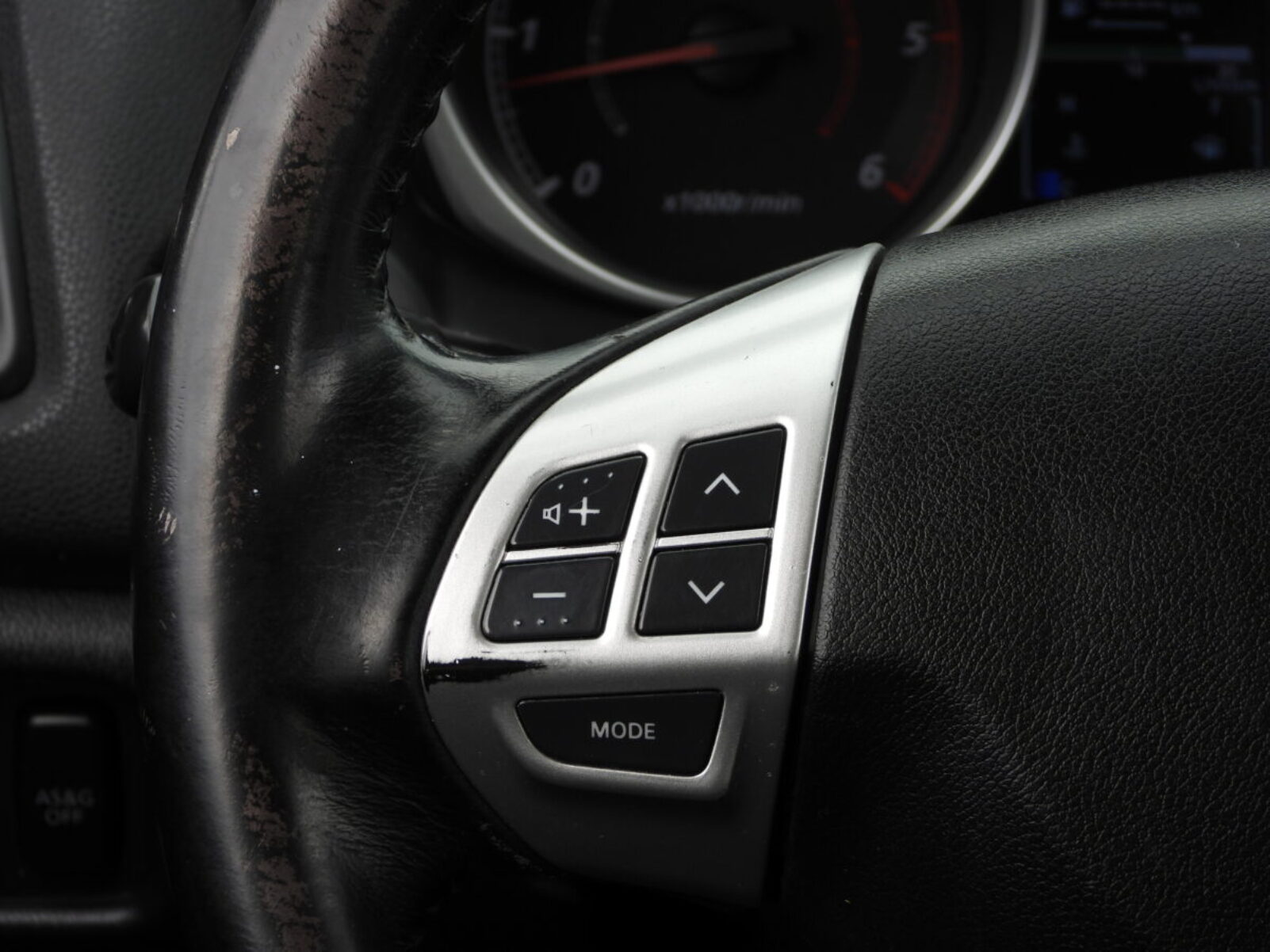 MITSUBISHI ASX