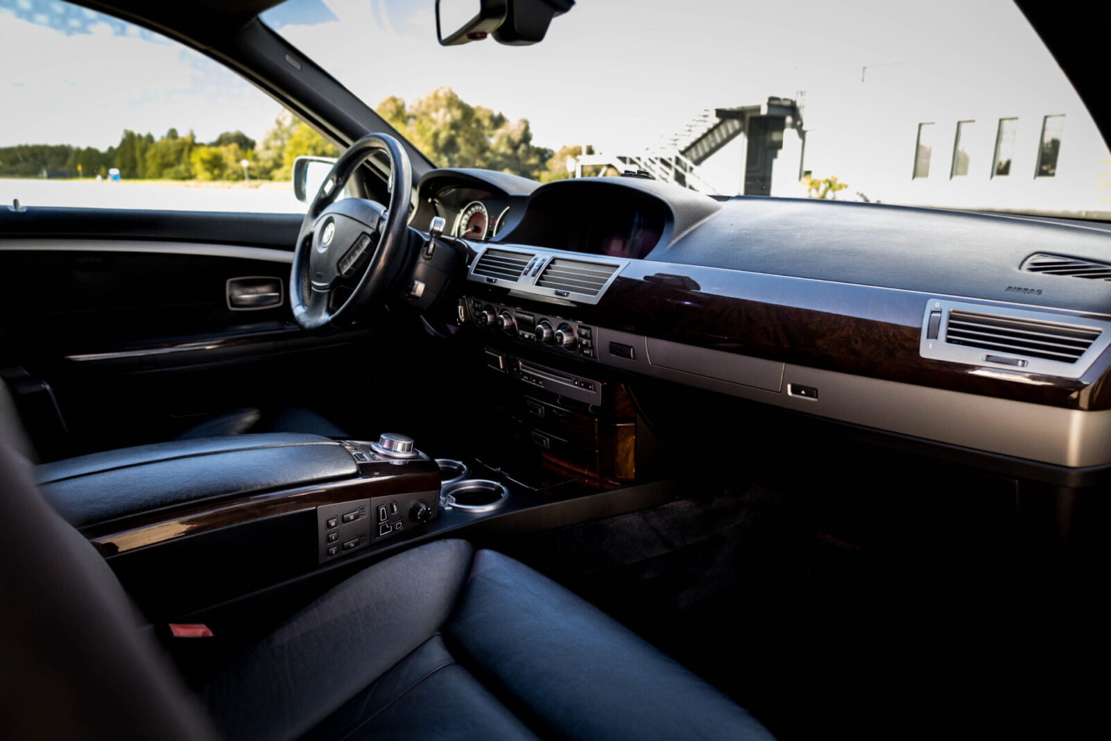 BMW 730