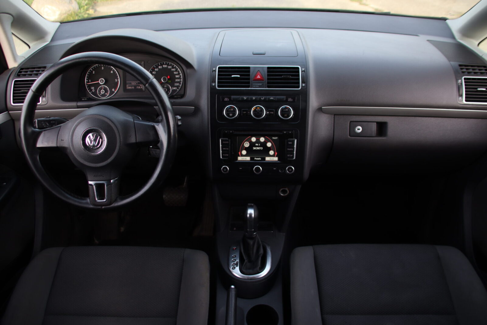 VW TOURAN