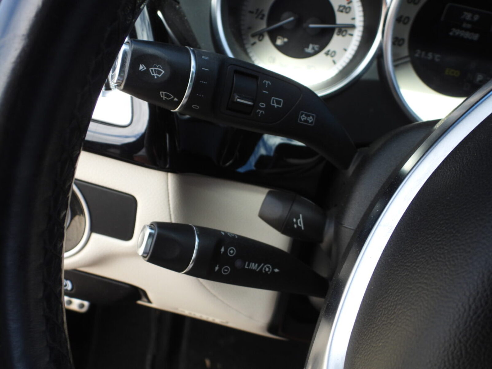 MERCEDES BENZ CLS350 AMG