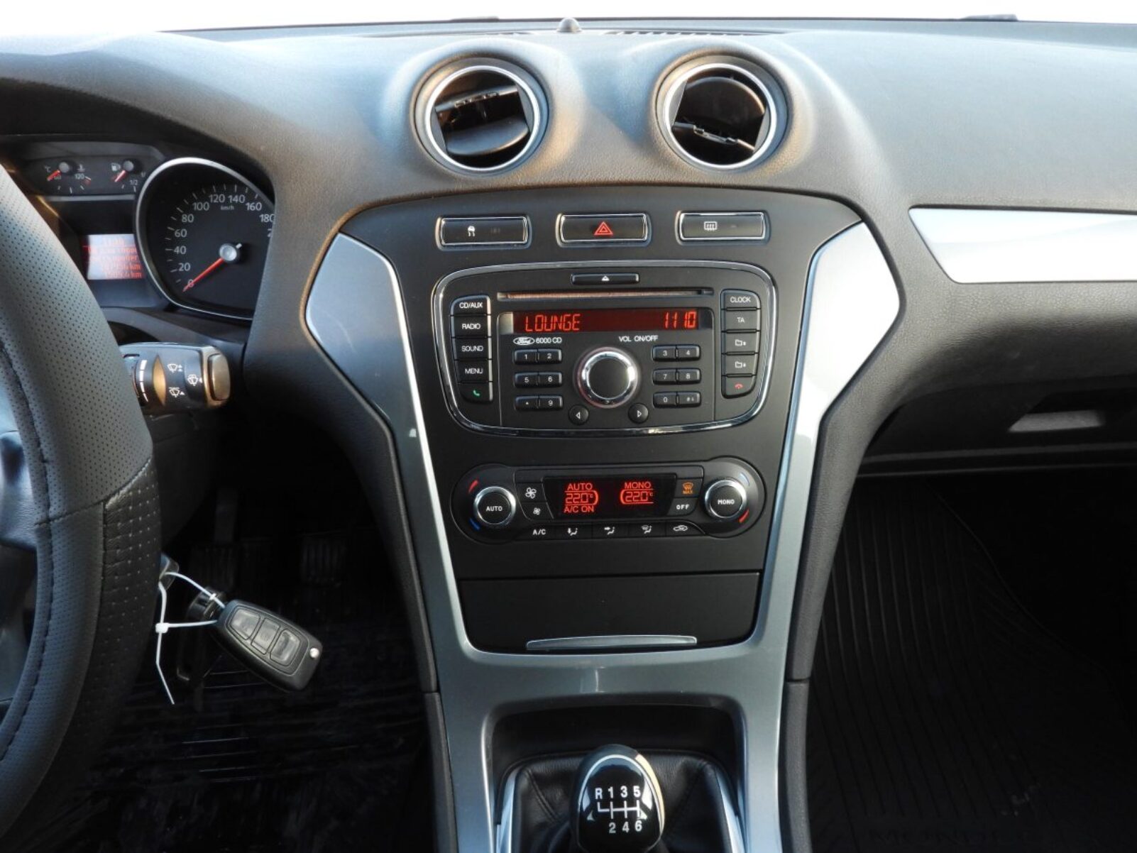 FORD MONDEO