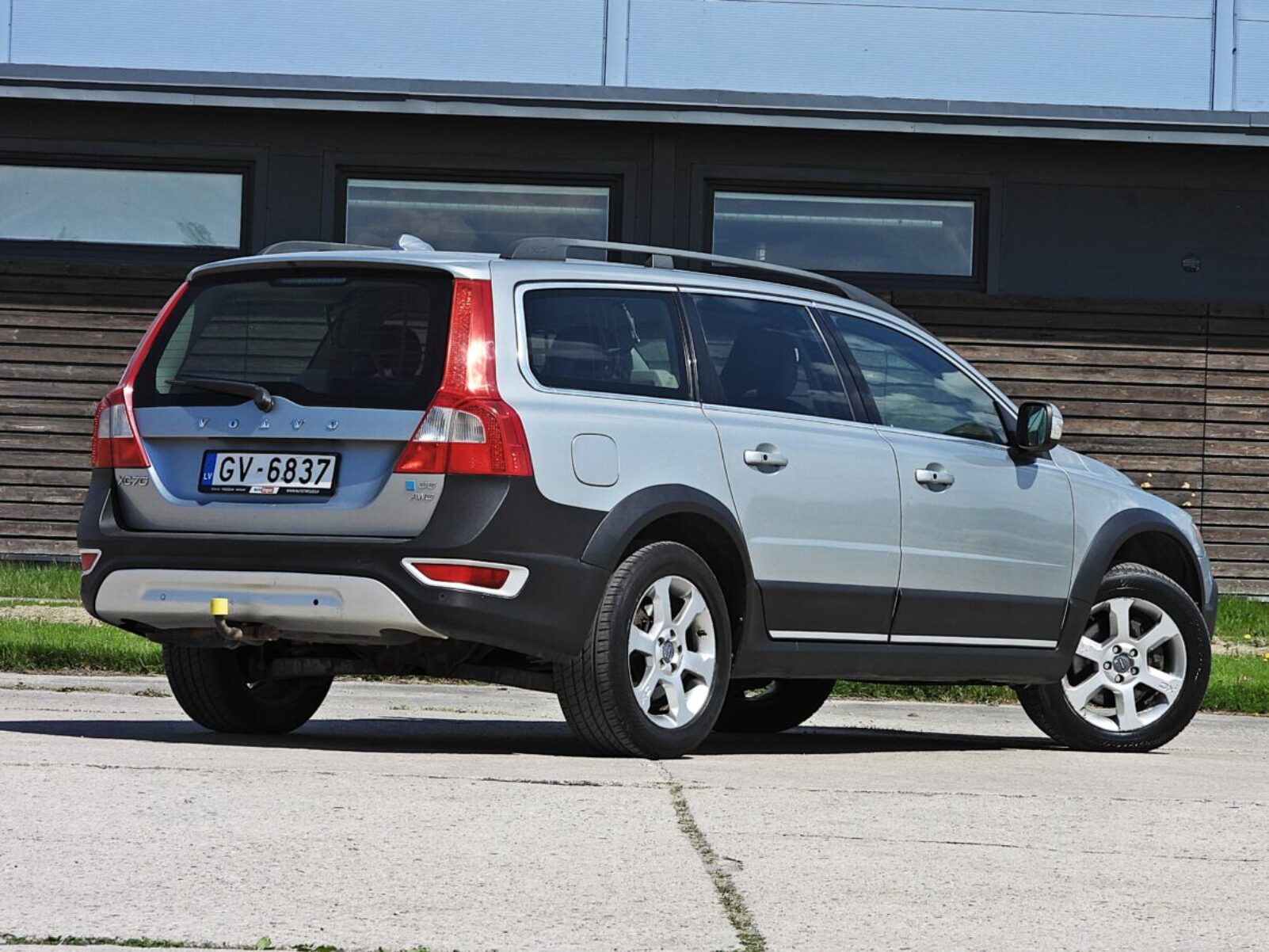 VOLVO XC70
