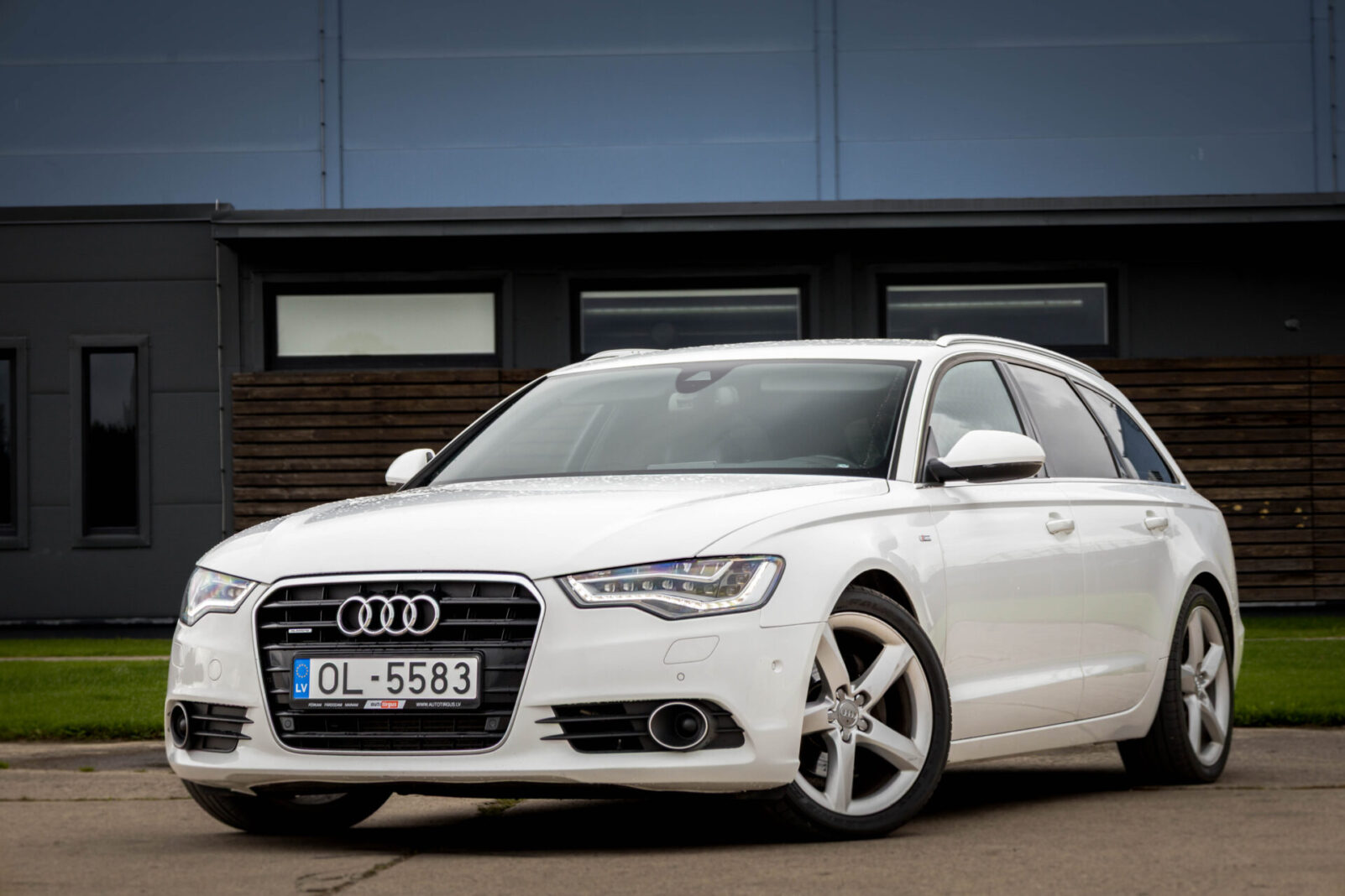 AUDI A6 S-LINE