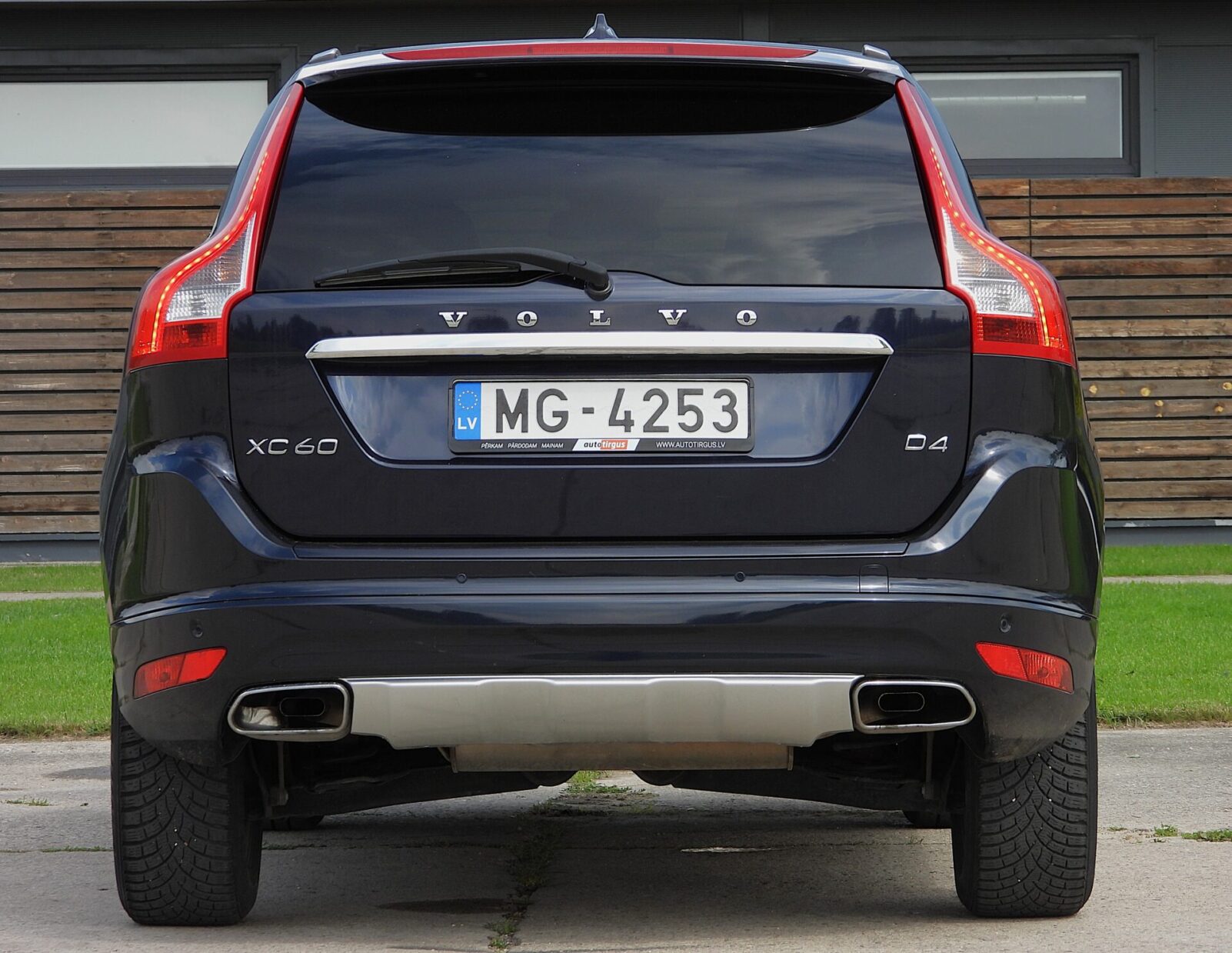 VOLVO XC60