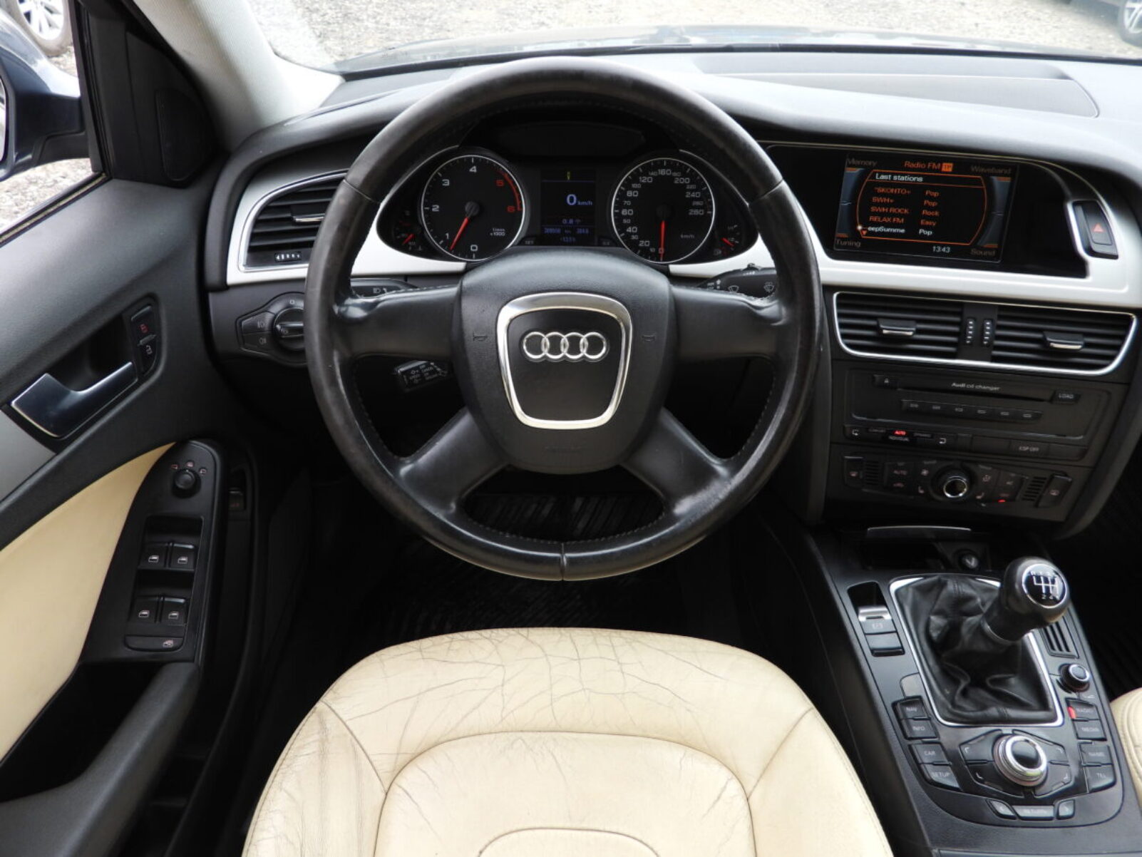 AUDI A4