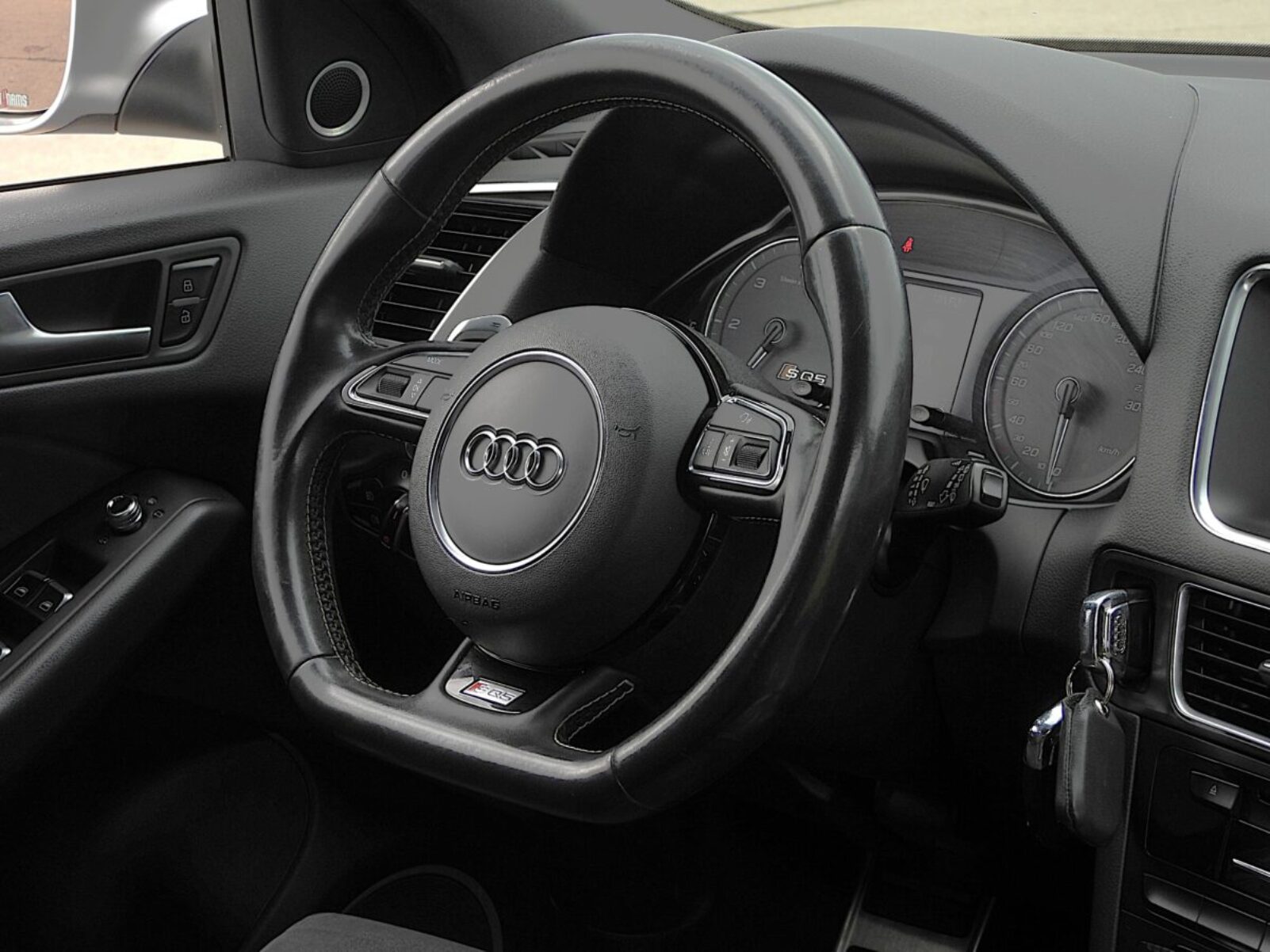 AUDI SQ5