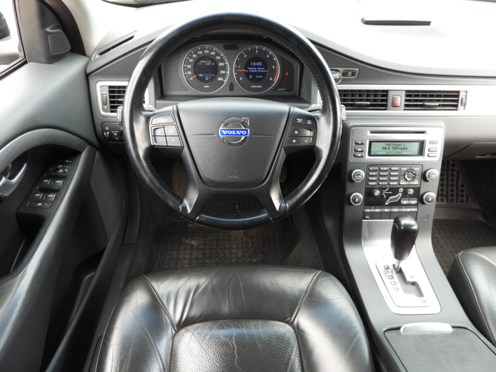 VOLVO V70