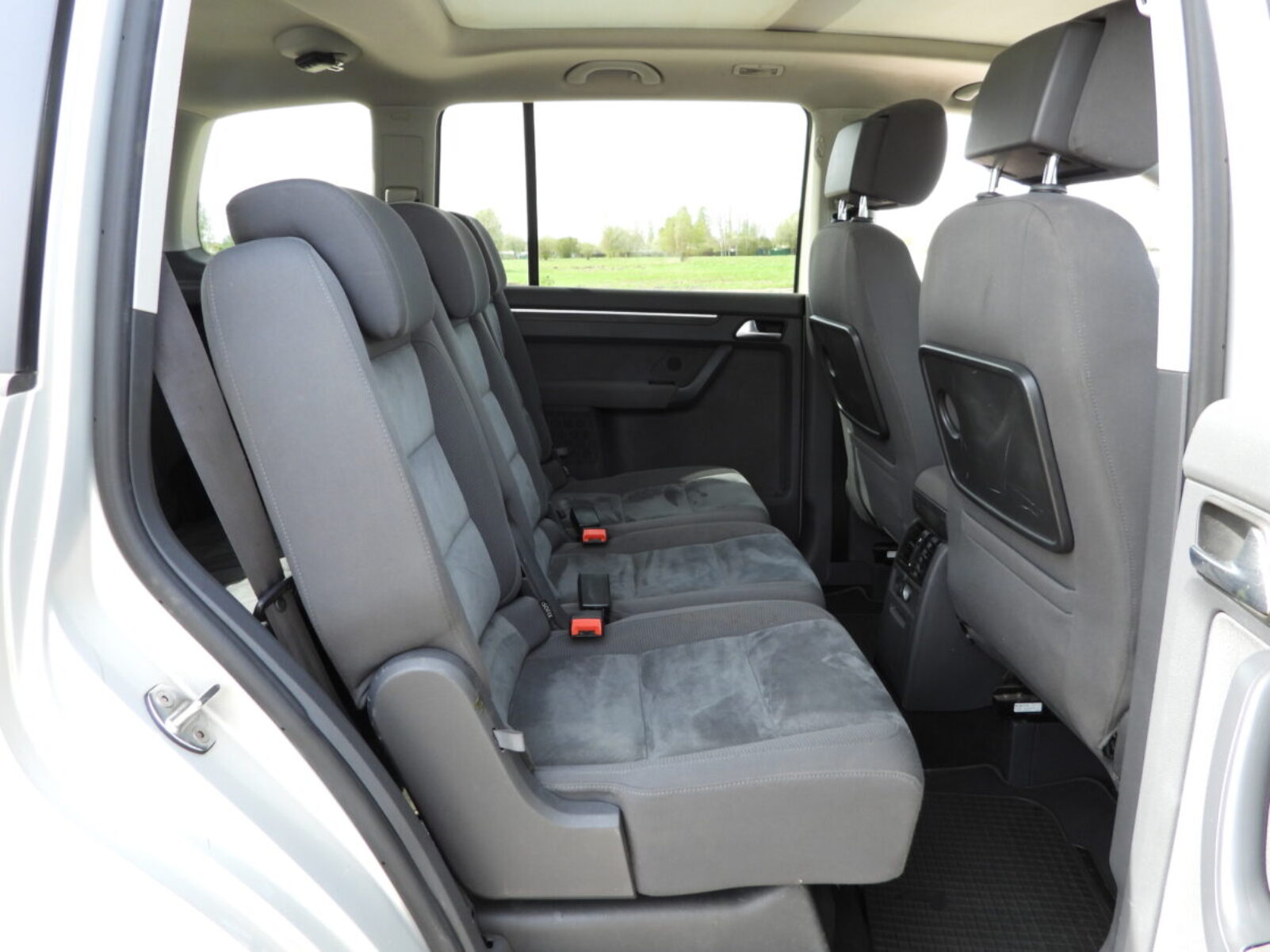 VW TOURAN