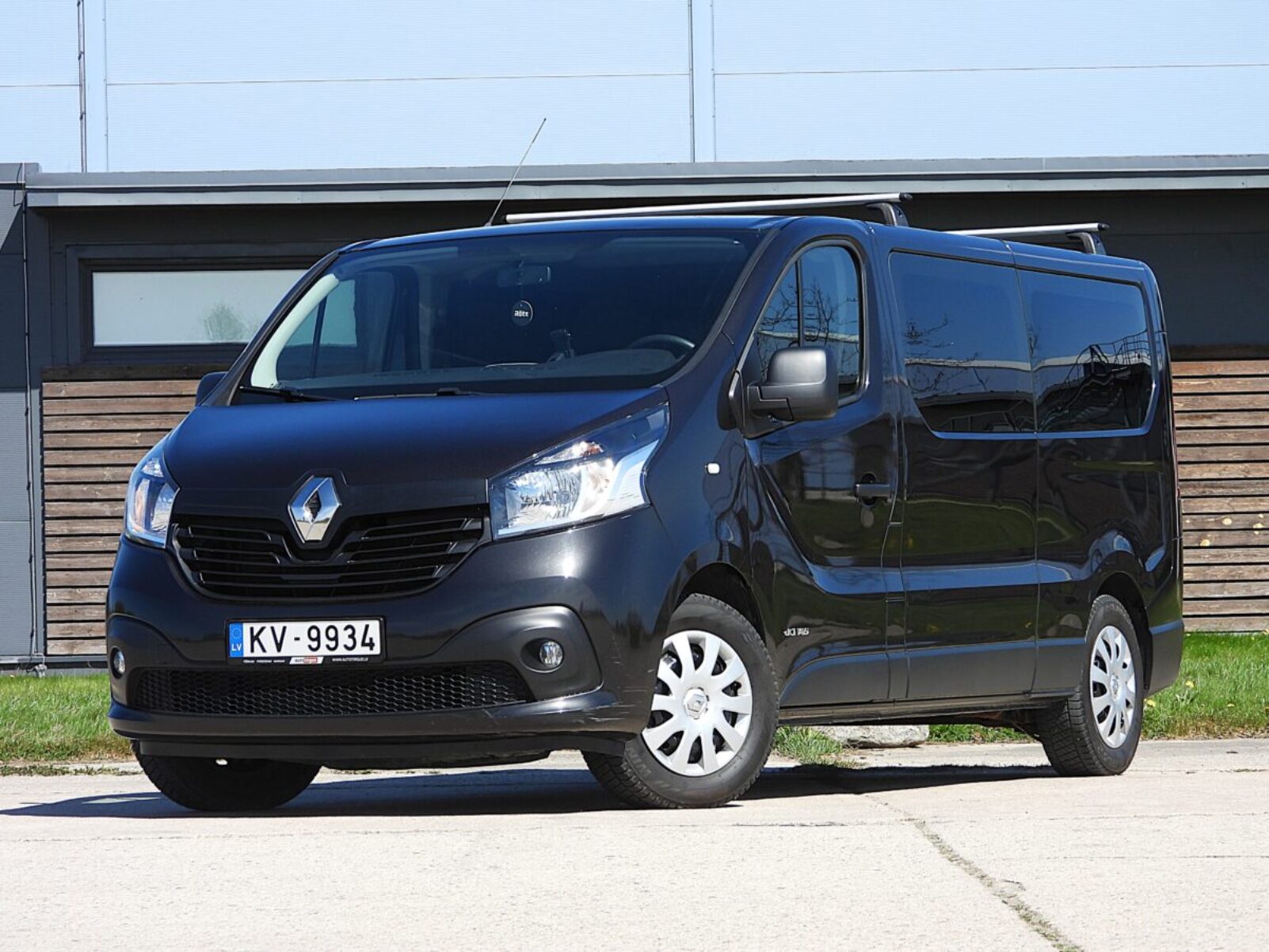 RENAULT TRAFIC