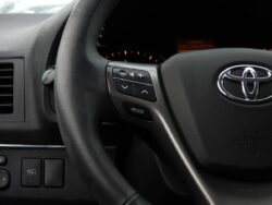 TOYOTA AVENSIS