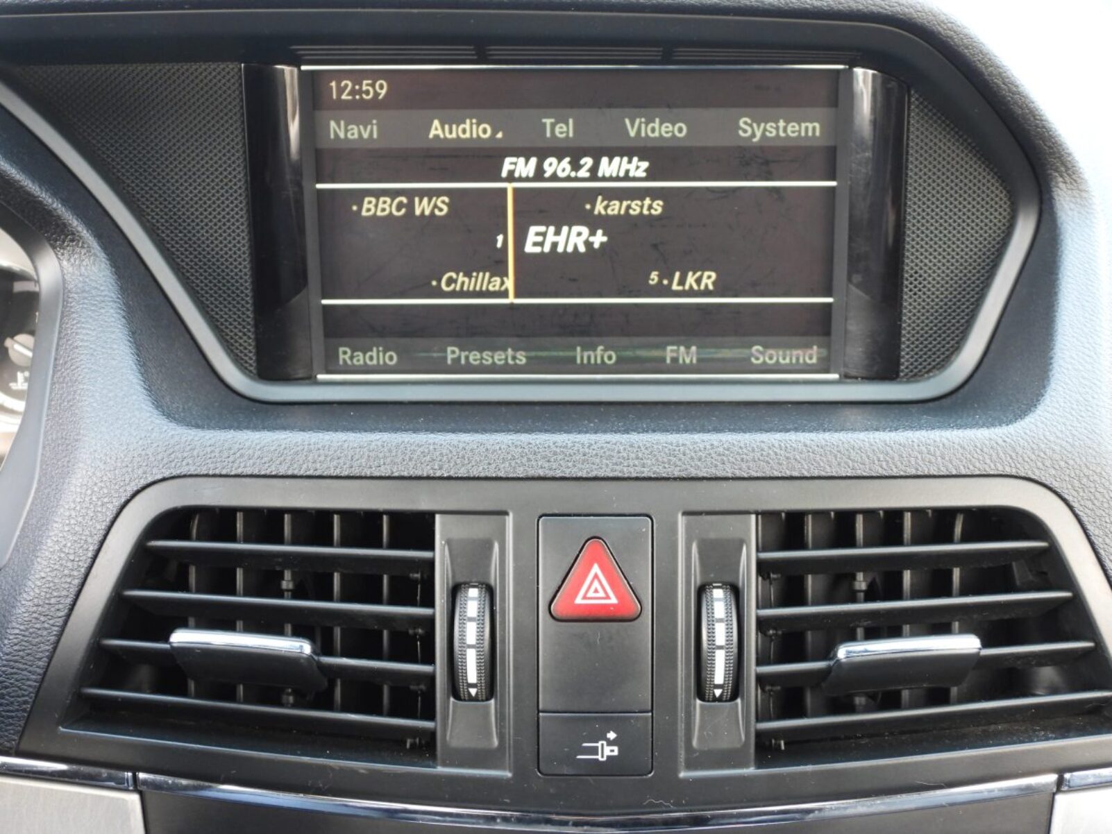 MERCEDES BENZ E350