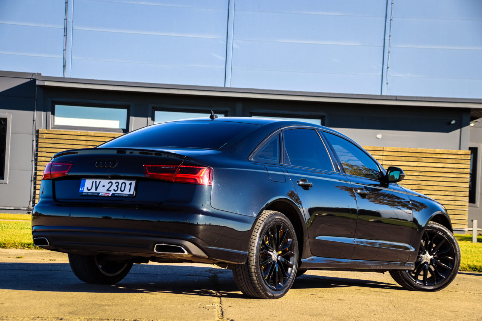 AUDI A6 LIMOUSINE