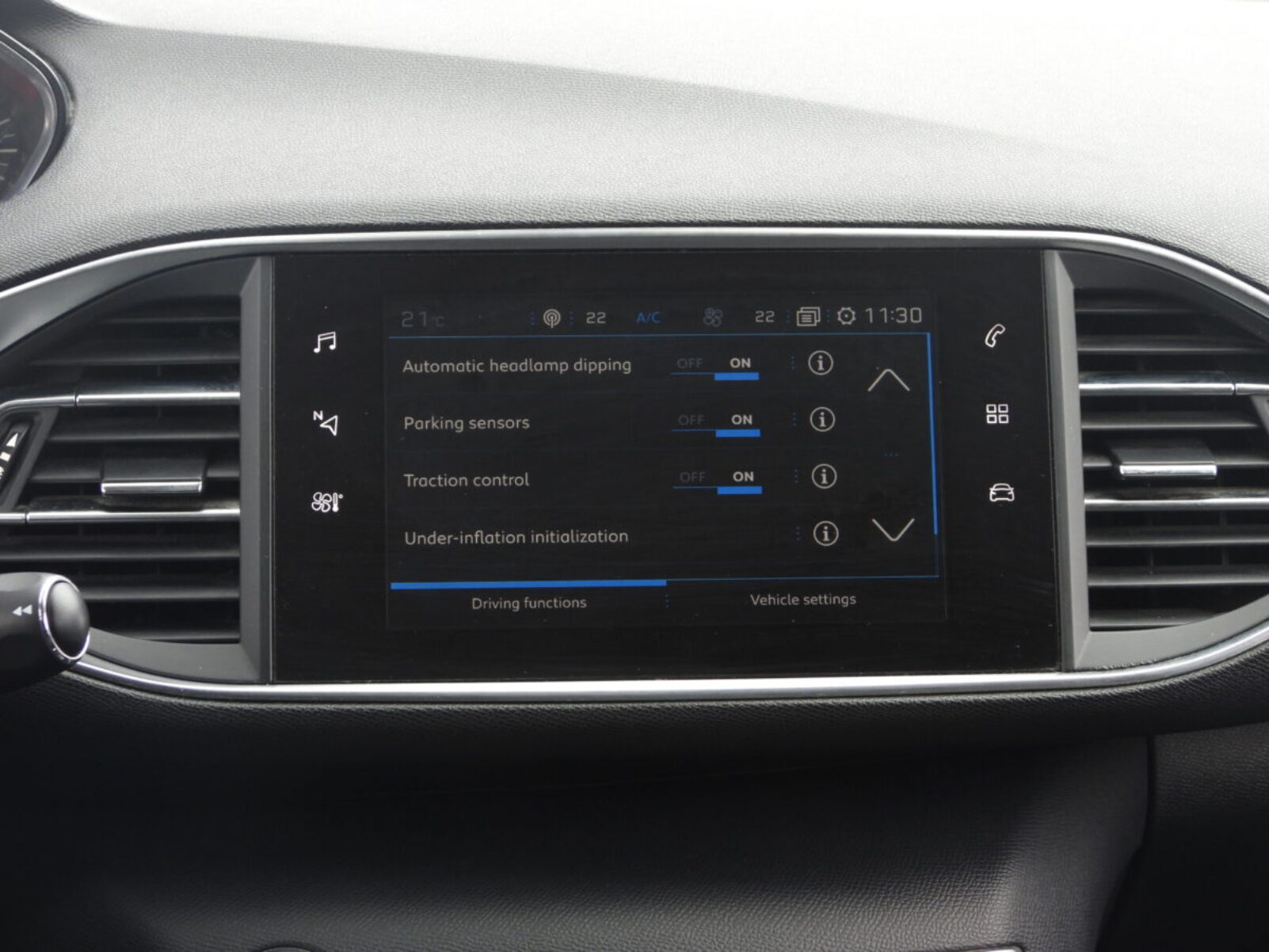 PEUGEOT 308