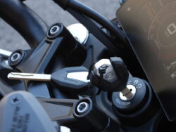 CFMOTO 650NK