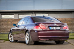 BMW 730
