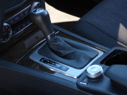 MERCEDES BENZ C220