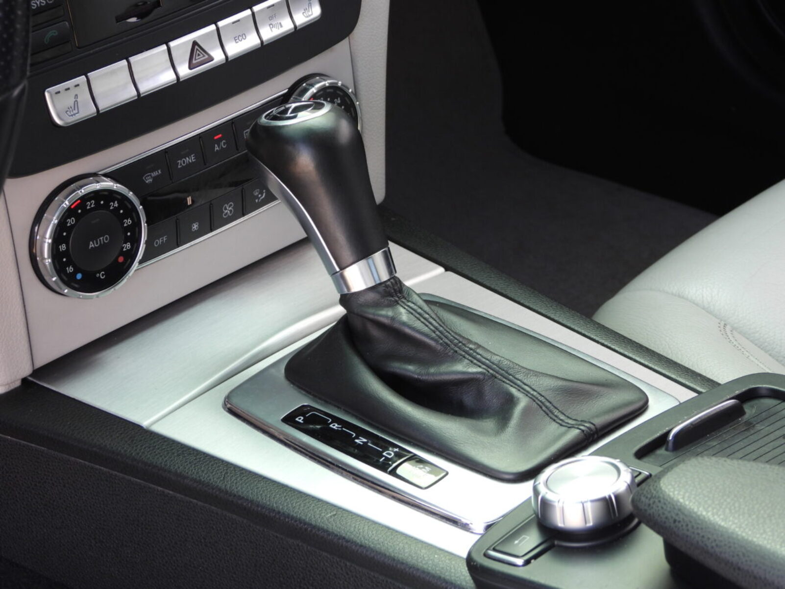 MERCEDES BENZ C350
