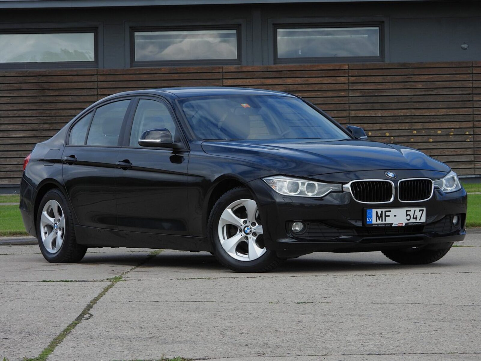 BMW 320