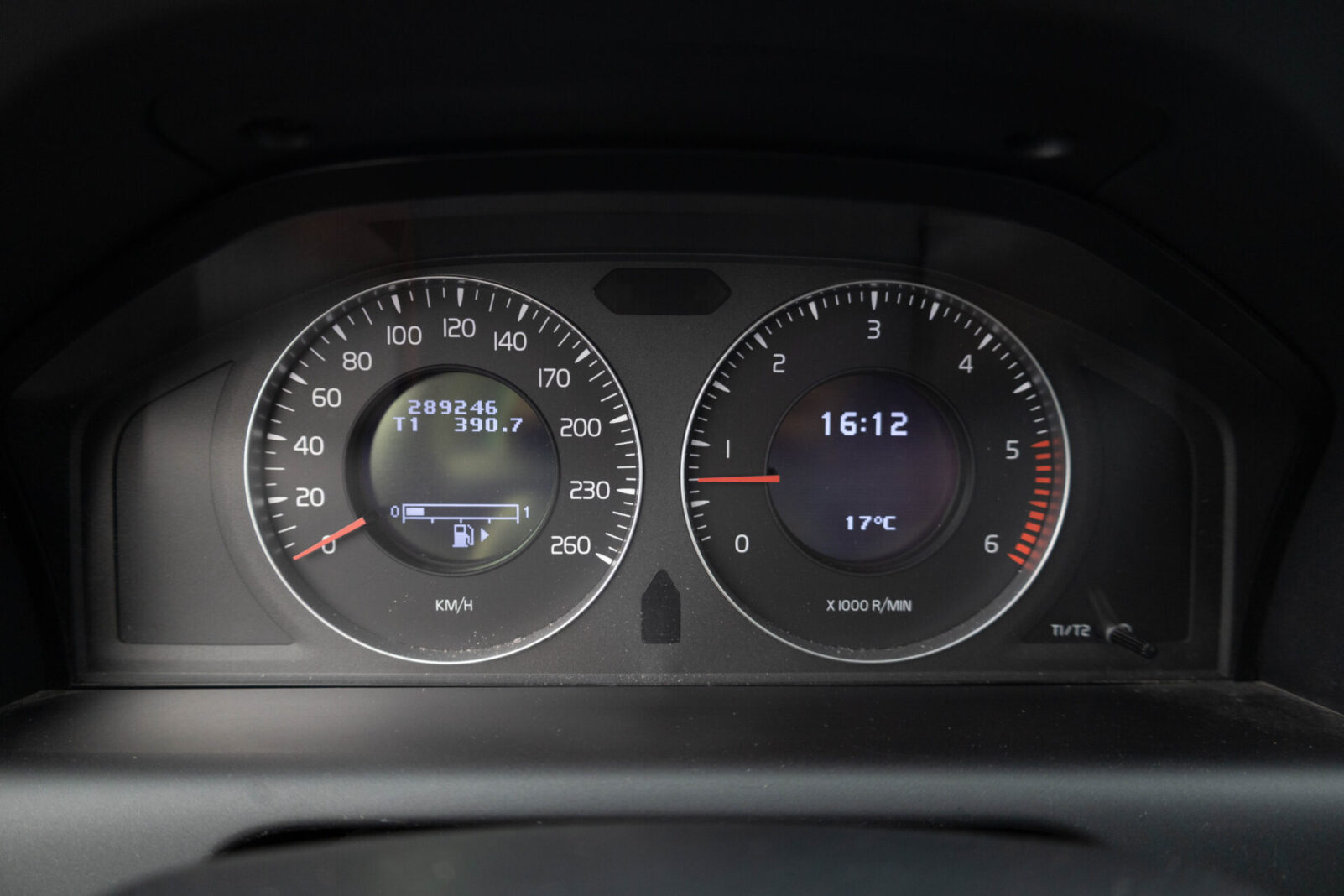 VOLVO XC60
