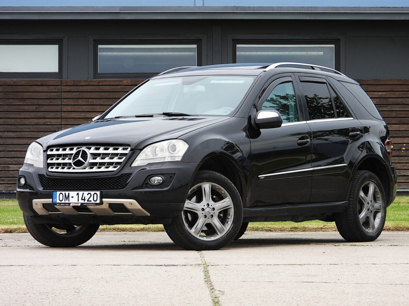 MERCEDES BENZ ML320