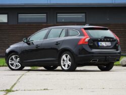 VOLVO V60 PLUG IN HYBRID