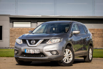 NISSAN X TRAIL
