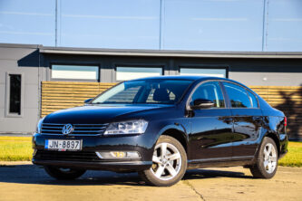 VW PASSAT