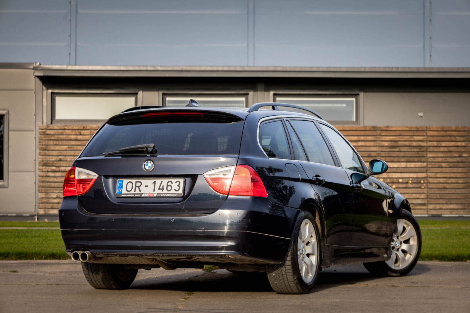 BMW 325