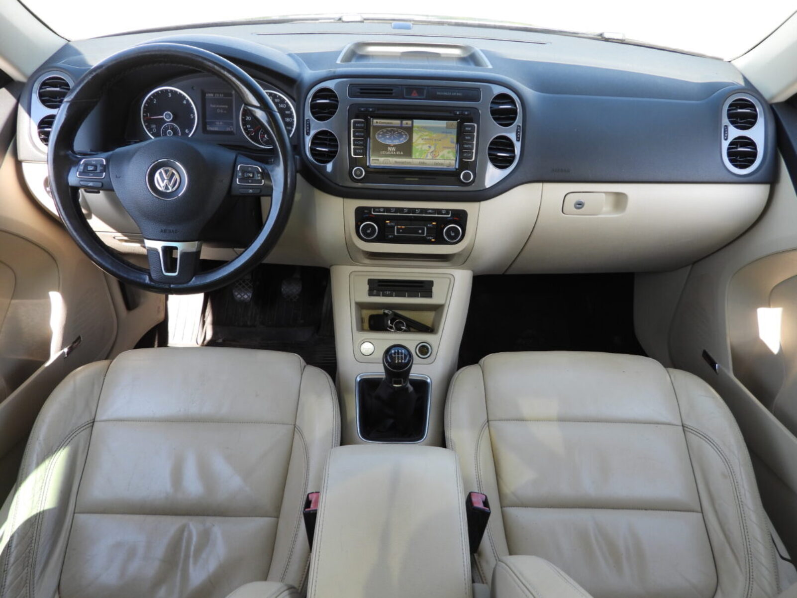 VW TIGUAN