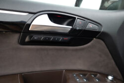 AUDI Q7 S-line