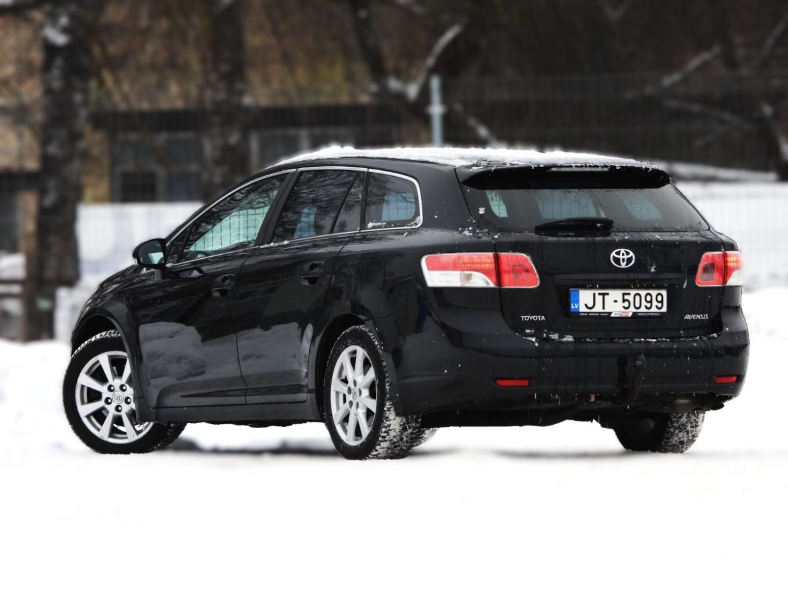 TOYOTA AVENSIS