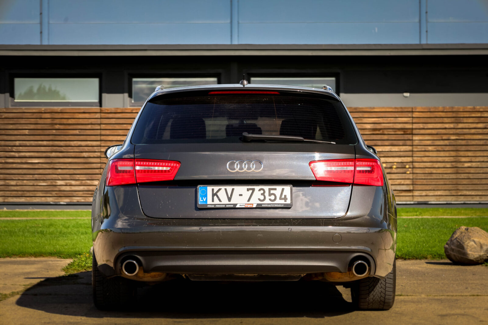 AUDI A6 AVANT