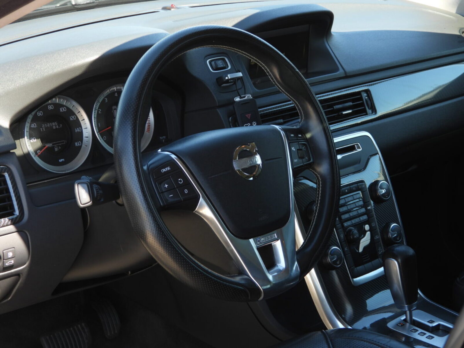 VOLVO XC70