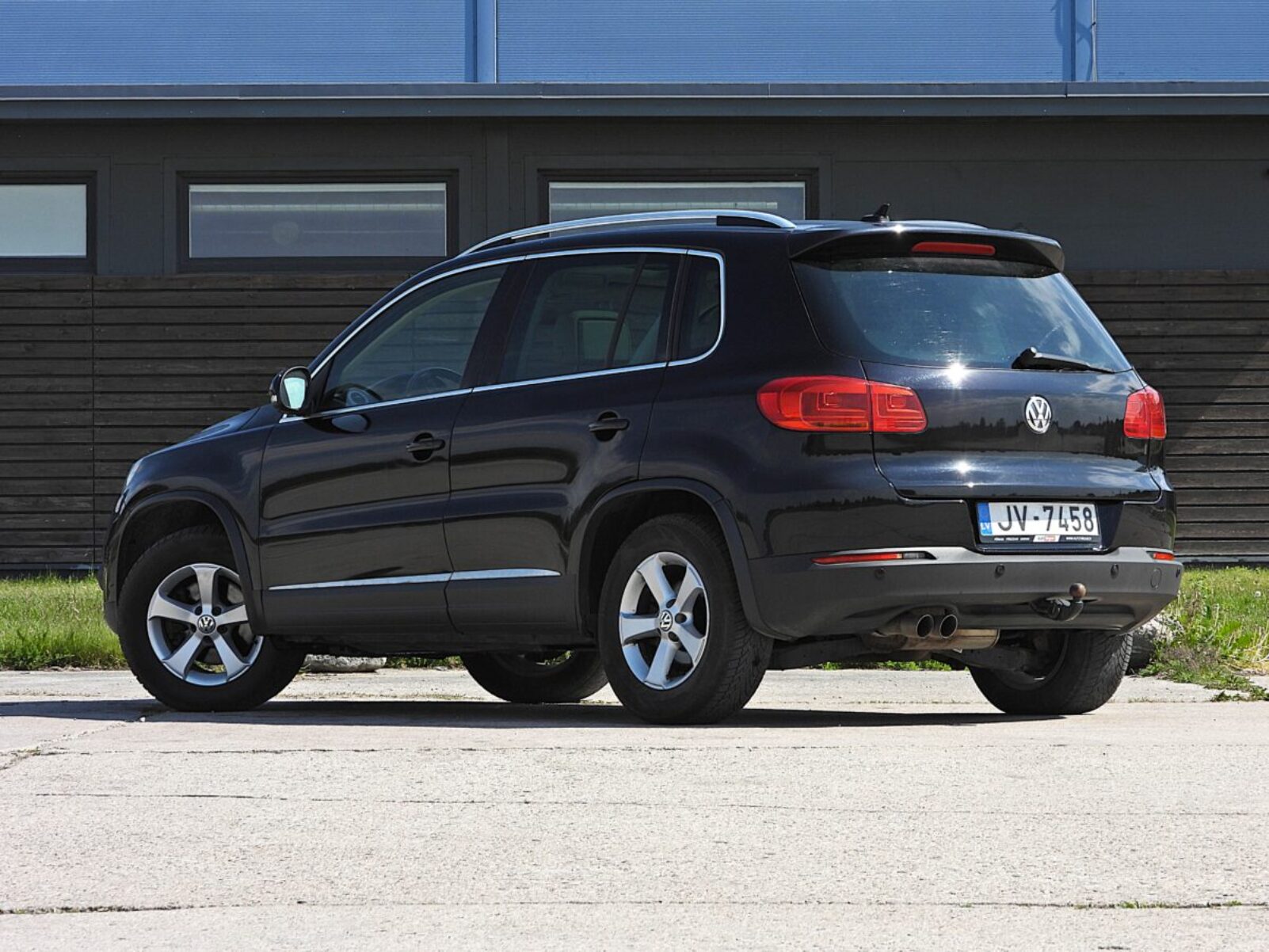VW TIGUAN