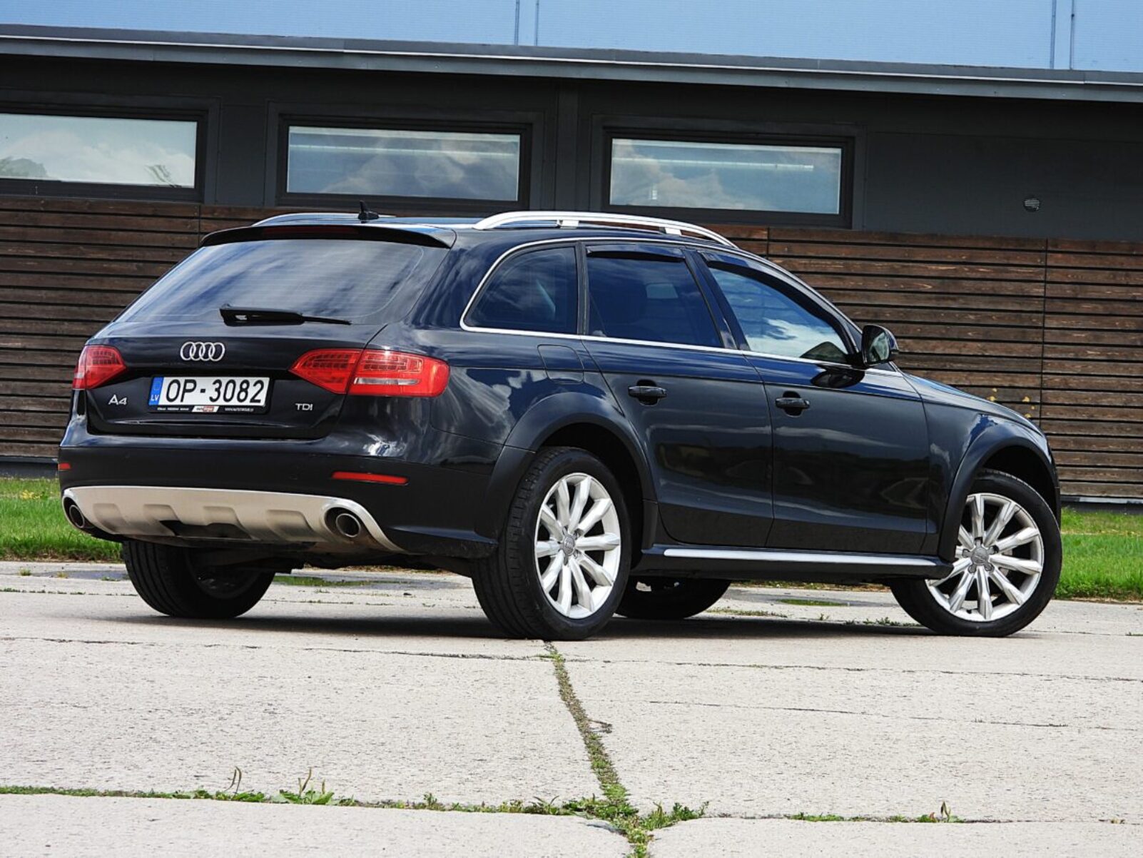 AUDI A4 ALLROAD