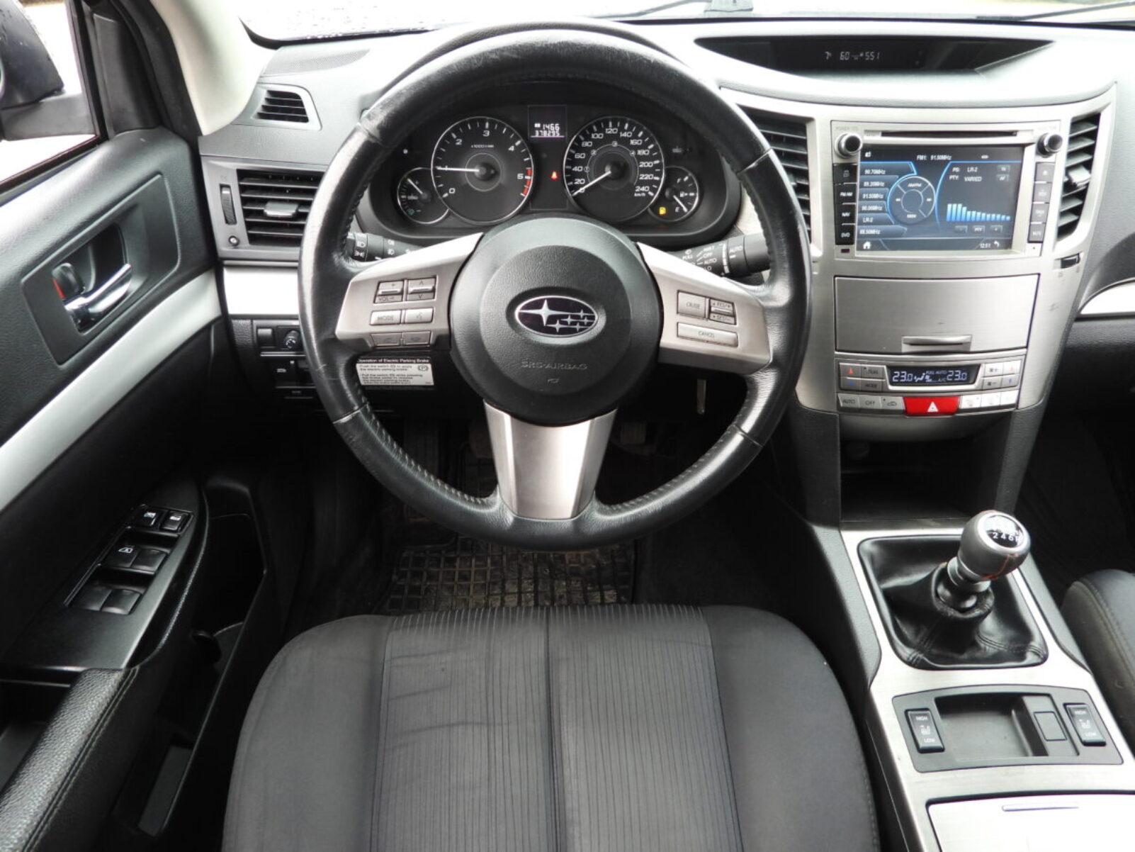 SUBARU LEGACY