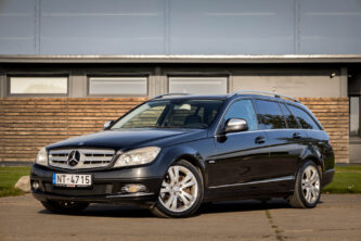 MERCEDES BENZ C320