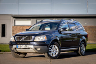 VOLVO XC90