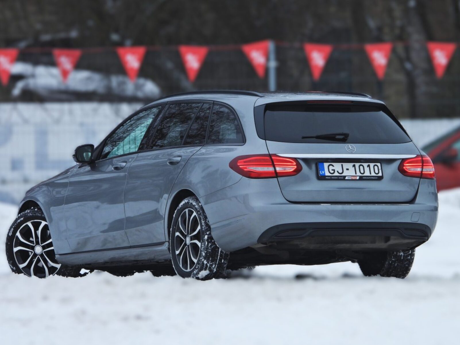 MERCEDES BENZ C220 D