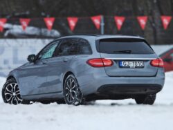 MERCEDES BENZ C220 D