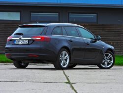 OPEL INSIGNIA SPORTS TOURER SW