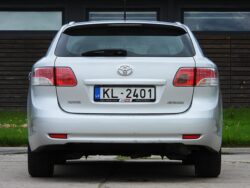 TOYOTA AVENSIS