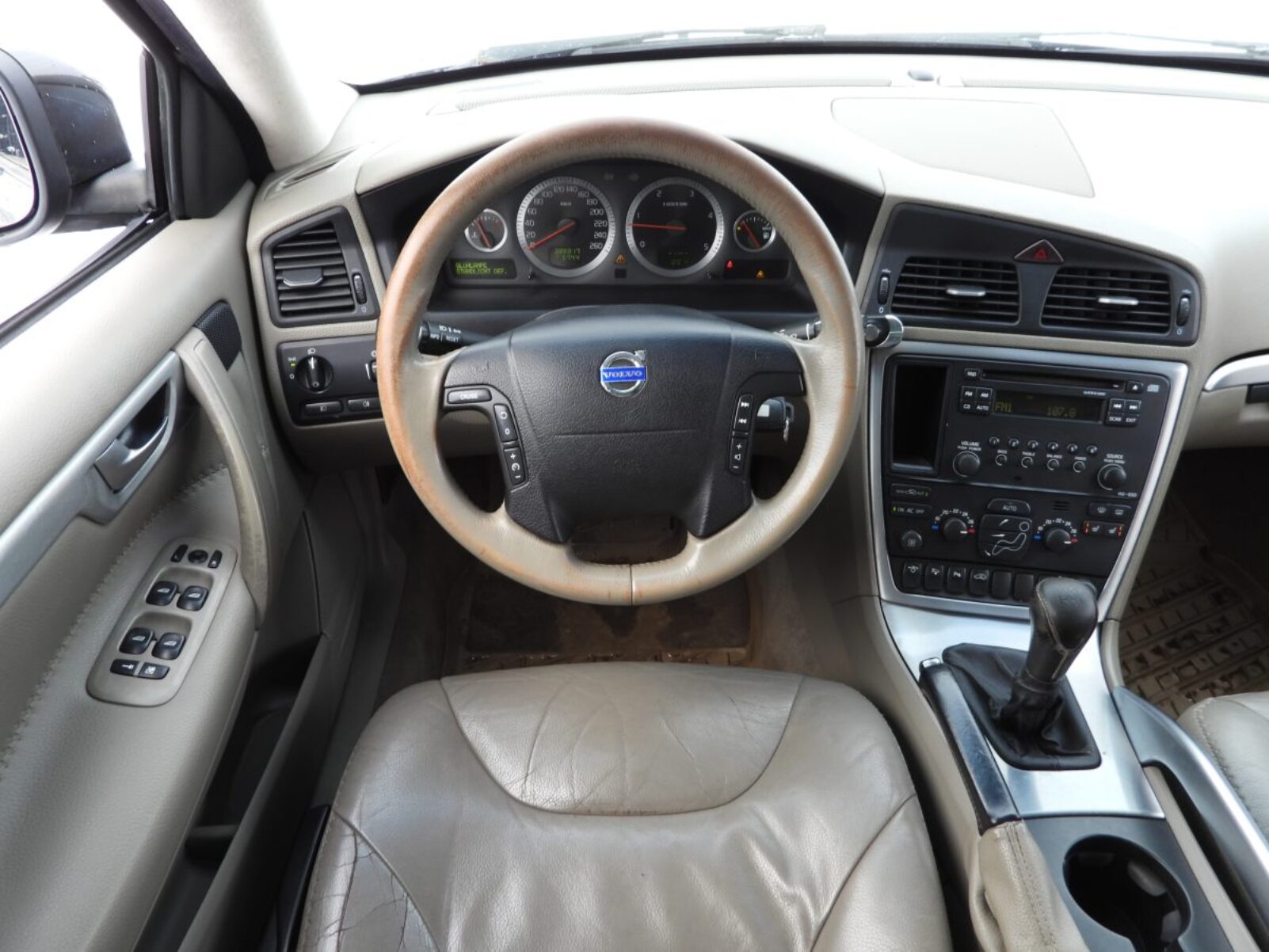 VOLVO XC70