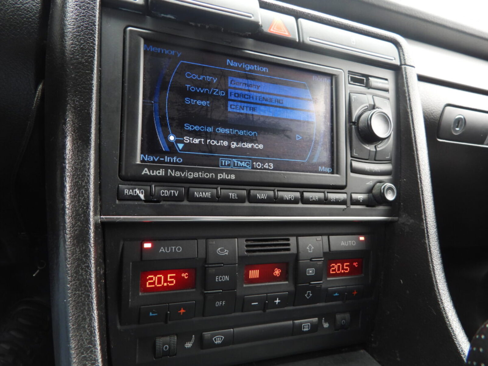 AUDI A4 S-line